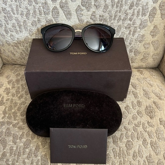 Tom Ford Accessories - Tom Ford Iconic Cat Eye Emma TF-461 Sunglasses